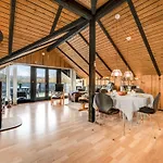 Tjana - 6km From The Sea By Interhome بيت للعطل