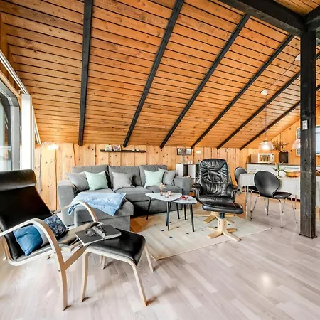 Tjana - 6km From The Sea By Interhome بيت للعطل إيسبيرغ
