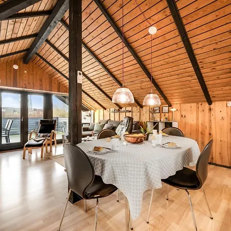 Tjana - 6km From The Sea By Interhome